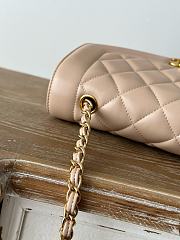 Chanel Diana Small Beige Lambskin - 22x14x7cm - 2