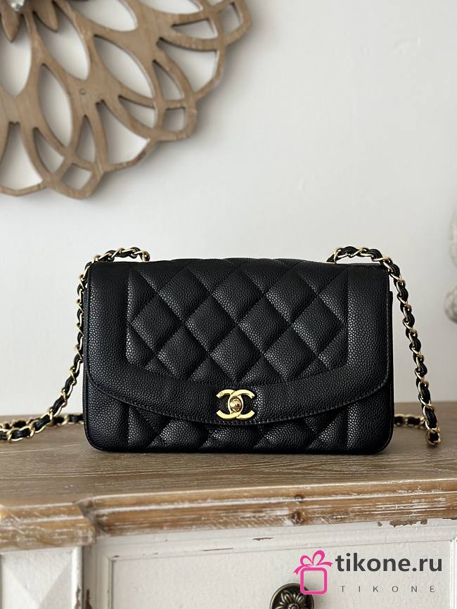 Chanel Diana Small Black Caviar - 22x14x7cm - 1