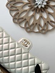 Chanel Classic Pearlescent White Caviar Light Gold Hardware Bag - 15.5×25.5×6.5cm - 3