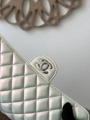 Chanel Classic Pearlescent White Caviar Silver Hardware Bag - 15.5×25.5×6.5cm - 6