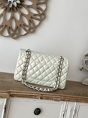 Chanel Classic Pearlescent White Caviar Silver Hardware Bag - 15.5×25.5×6.5cm - 5