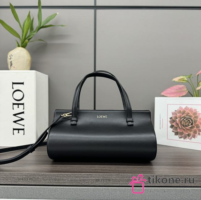 Loewe Small Clasp bag In Silk Calfskin Black - 25x13x15cm - 1