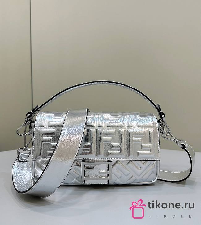 Fendi Baguette Silver Nappa Leather Bag - 27x15x6cm - 1