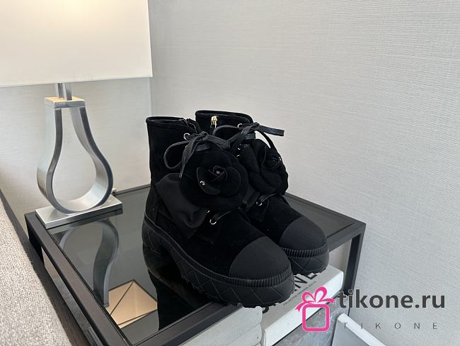 Chanel Boots Camellia Black Suede - 1