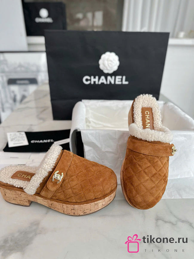 Chanel Suede Calfskin Shearling Turn Lock Clogs Brown - 1