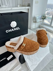 Chanel Suede Calfskin Shearling Turn Lock Clogs Brown - 6