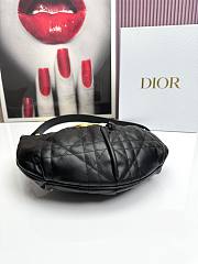 Walk in Dior Purse Black Macrocannage Calfskin - 30x20x1cm - 3