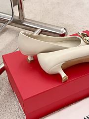 Ferragamo New Vara Plate Low Heel Pump White Nappa 40mm - 6