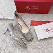 Roger Vivier Viv In The City Pumps In Gray Patent Leather 65mm - 2