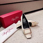 Roger Vivier Belle Vivier Pumps/ Ballerinas In Off White Patent Leather 45mm/ 25mm - 2