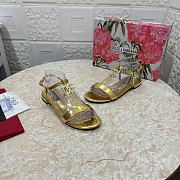 Dolce & Gabbana Bianca Patent Sandals Gold - 2