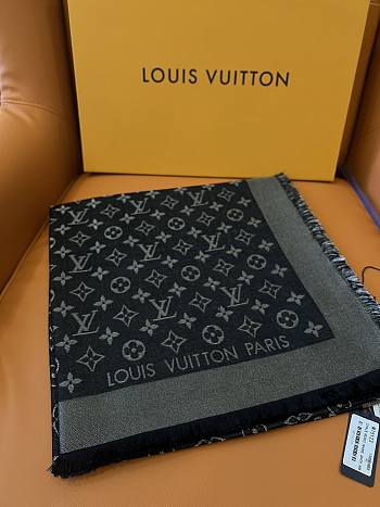 LV Monogram Shine Shawl Black M75123 - 142x142cm