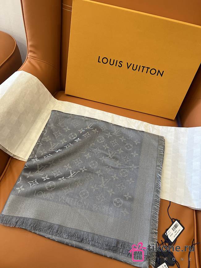 LV Monogram Shine Shawl Charcoal Grey M75120 - 142x142cm - 1