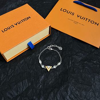 LV V for Vuitton Bracelet M1309A