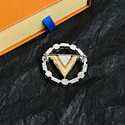 LV V for Vuitton Brooch M02263 - 4