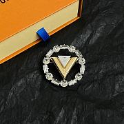 LV V for Vuitton Brooch M02263 - 3