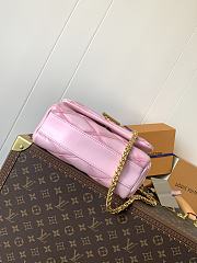 LV Go 14 MM Raspberry Lambskin M23821 - 23x16x10cm - 3