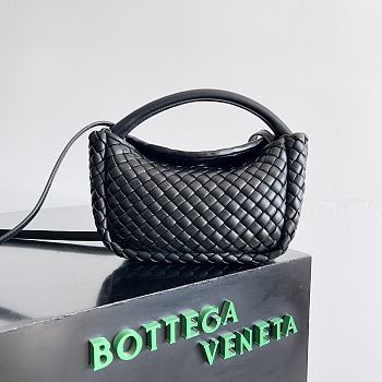 Bottega Veneta Small Cobble Top Handle Black - 23x11x8cm