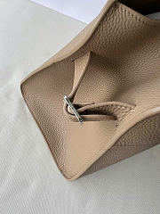 The Row Soft Margaux 12 Bag in Grained Milk Tea - 32x23x18cm - 2