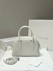 The Row India 10 Bag in Grained White - 24x19x8cm - 1