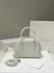 The Row India 10 Bag in Grained White - 24x19x8cm - 3