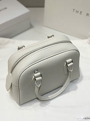 The Row India 10 Bag in Grained White - 24x19x8cm - 5