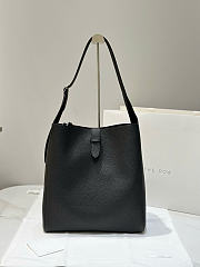 The Row Blake Hobo Bag in Grained Black - 35x25x7cm - 1