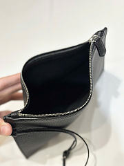 The Row Blake Hobo Bag in Grained Black - 35x25x7cm - 6