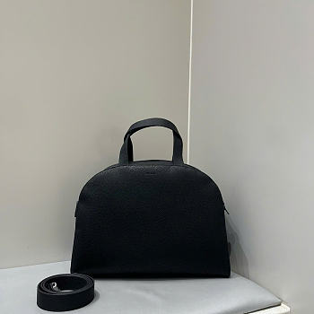 The Row Bowling Two Bag in Grained Black - 34x16x24cm