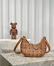 MCM Aren Crescent Hobo In Visetos Brown - 7x24x19cm - 3