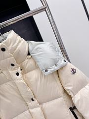 Moncler Parana Short Down Jacket Beige - 5