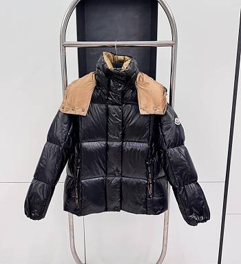 Moncler Parana Short Down Jacket Black