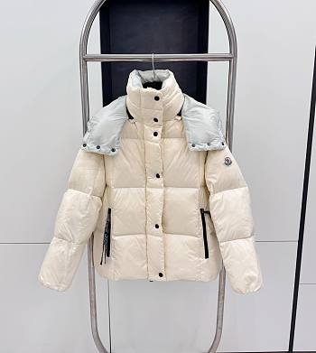 Moncler Parana Short Down Jacket Beige