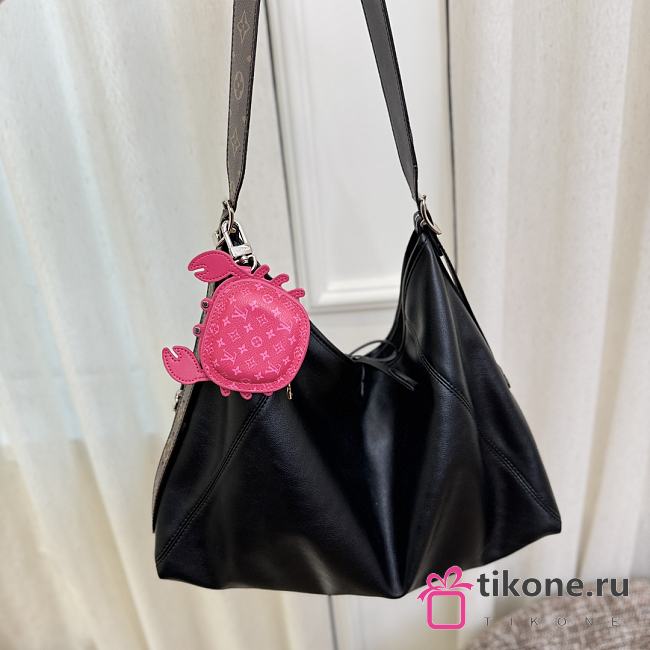 LV Crab Bag Charm Pink M02298 - 1