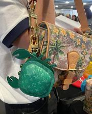 LV Crab Bag Charm Green M01931 - 1