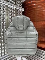 Moncler Maire Short Down Jacket Gray - 2