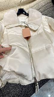 Miumiu Cropped Down Jacket White - 4