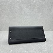 The Row EW Margaux Bag in Grained Leather Black - 44x20x19cm - 6