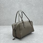 The Row EW Bowling Bag in Caviar Leather Elephant Gray - 33×18×39cm - 4