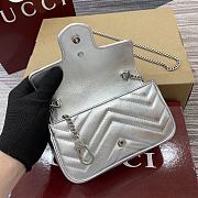 Gucci GG Marmont Super Mini Bag Silver - 16.5x10x4.5cm - 3