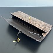 Bottega Veneta Andiamo Clutch Python Fondant - 31x13x3cm - 4