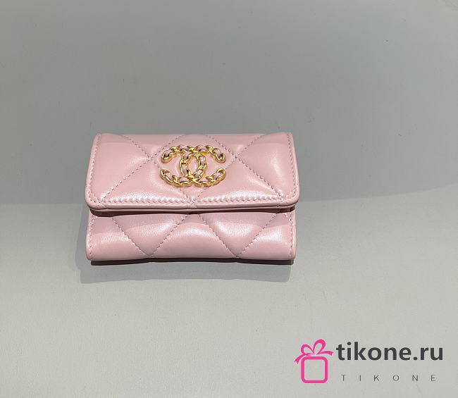 Chanel 19 Flap Card Holder Lambskin Gold Pink - 7.5x11.3x2.1cm - 1