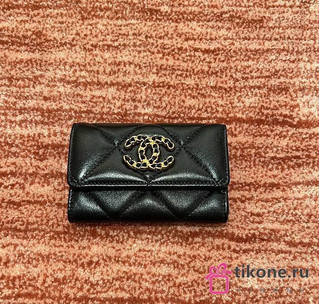 Chanel 19 Flap Card Holder Lambskin Gold Black - 7.5x11.3x2.1cm - 1