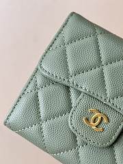 Chanel Classic Small Flap Wallet Caviar Green - 10.5x11.5x3cm - 2