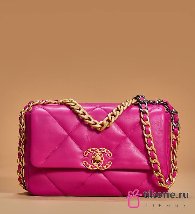 Chanel 19 Handbag Shiny Lambskin Hot Pink - 16x26x9cm - 1