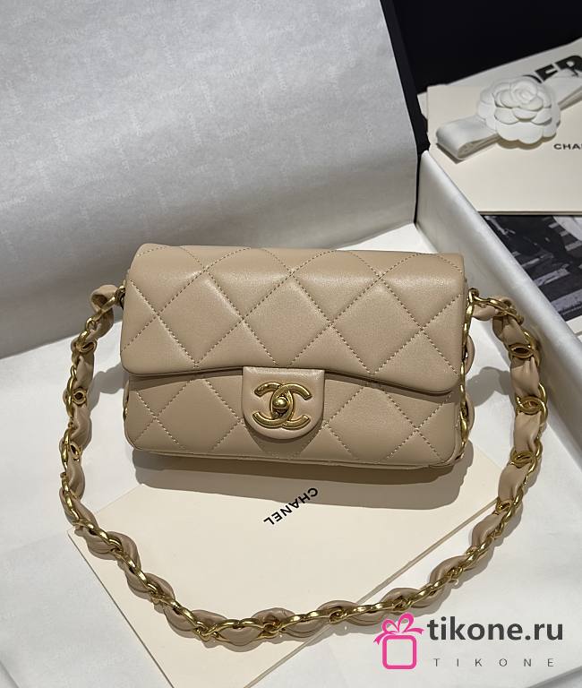 Chanel Small Flap Bag Lambskin Gold Tone Metal Light Beige - 14x21x7cm - 1