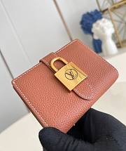 LV Low Key Compact Wallet Cognac M12148 - 8.5x2x11cm - 6