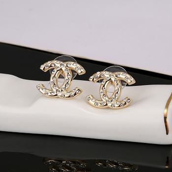 CC Earrings 15819