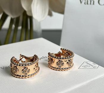 VCA Ring Gold 15834