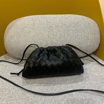 Bottega Veneta Mini Pouch Black - 22x13x5cm